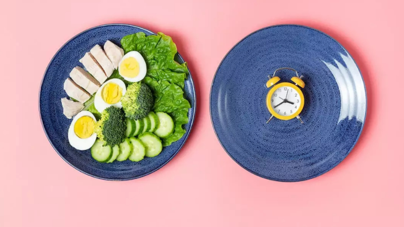 Nhịn ăn gián đoạn 16:8 là cách giới hạn thời gian ăn uống trong ngày
