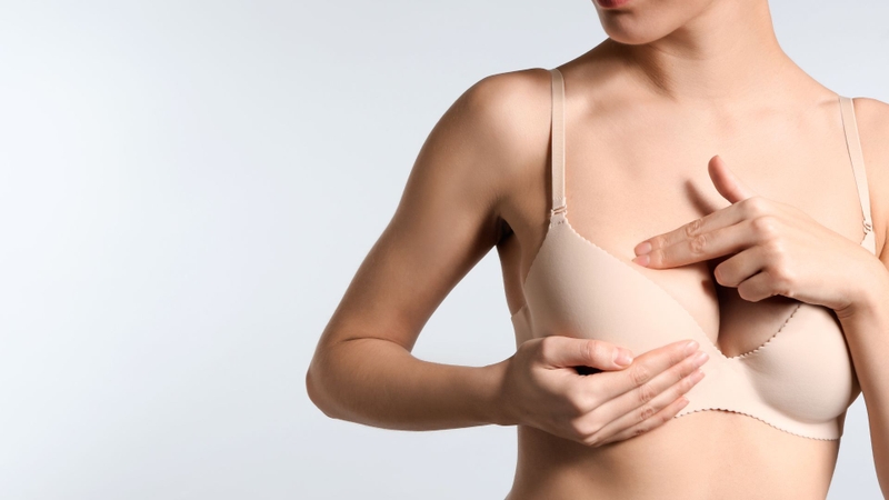 Treo ngực sa trễ giúp cải thiện tình trạng ngực chảy xệ, nhão chùng