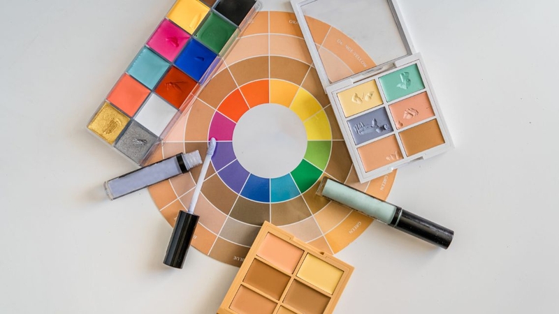 Bảng triệt sắc có vai trò quan trọng trong thẩm mỹ và làm đẹp