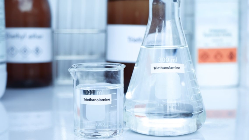 Triethanolamine là gì? Công dụng và cách dùng an toàn 2
