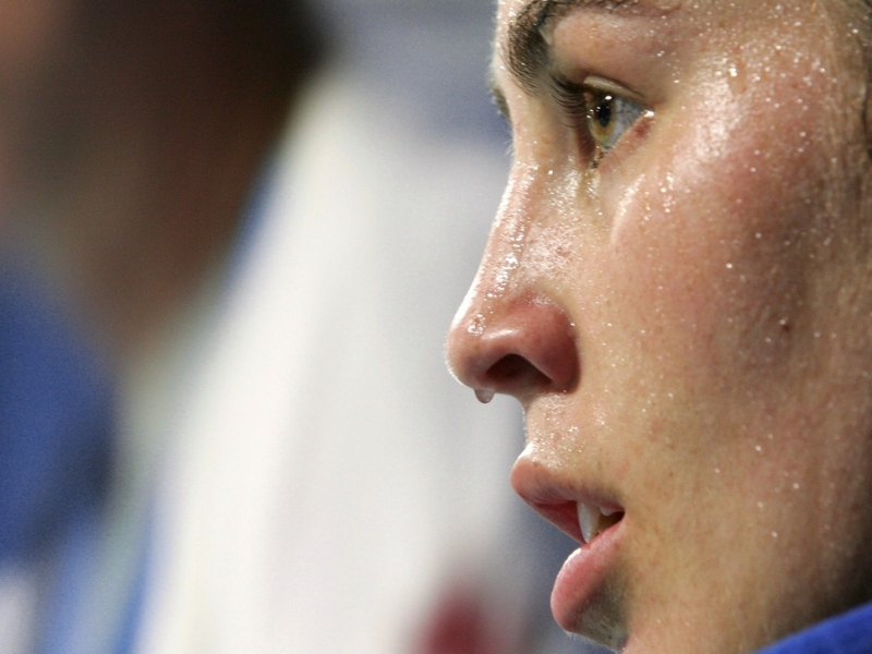 Cơ thể đổ mồ hôi khi vận động có thể là nguyên nhân làm xuất hiện mề đay do nhiệt