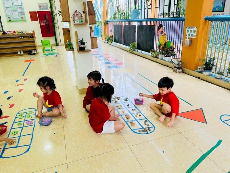 Một số trò chơi giúp bé làm quen với toán 2