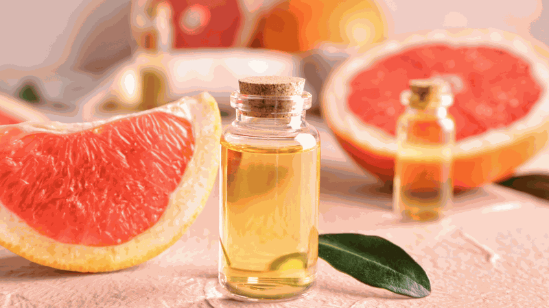 Trộn dầu gội với vài giọt tinh dầu này giảm rụng tóc hiệu quả 2