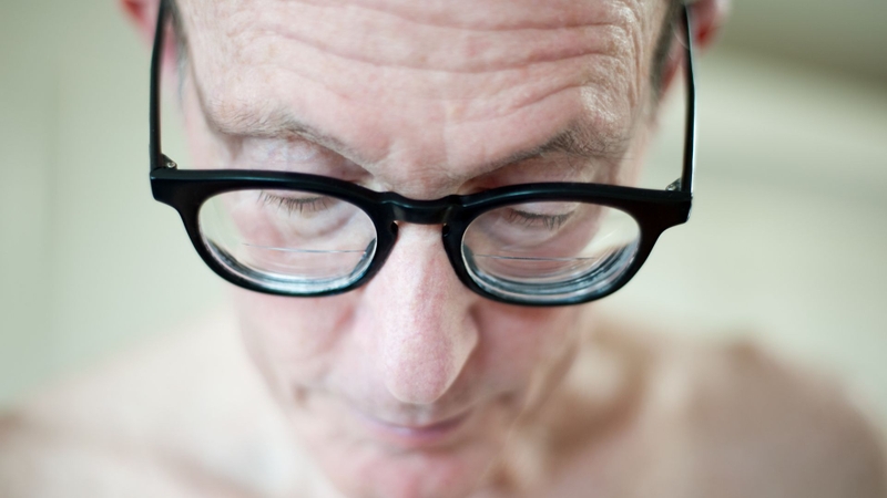 Tròng kính có bao nhiêu loại? Tròng kính có nhiều loại, nhóm khác nhau