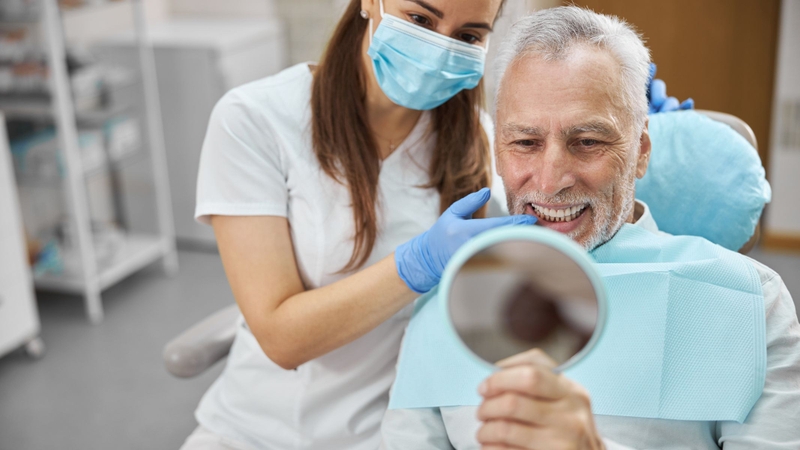 Trồng răng Implant được đánh giá cao nhất hiện nay về độ bền, khả năng ăn nhai, thẩm mỹ và hiệu quả lâu dài