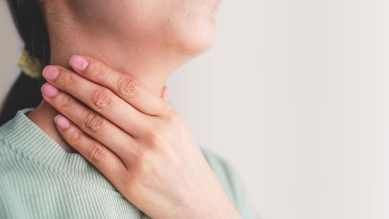 Giảm ho là câu trả lời cho câu hỏi trứng gà ngâm dứa đường phèn có tác dụng gì