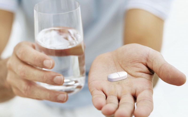 nen-uong-canxi-truoc-hay-sau-an-2