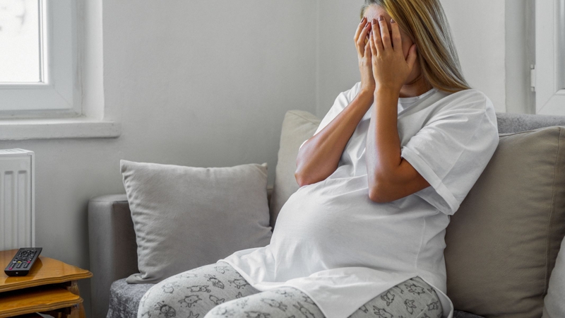 Mắc bệnh trong thai kỳ có thể gây biến chứng, ảnh hưởng sức khỏe và tạo áp lực tâm lý cho mẹ