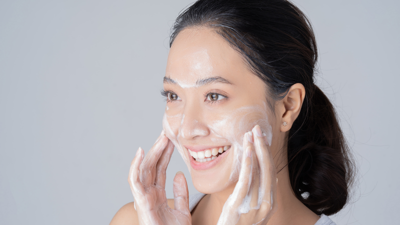 Trong tuần lễ trước khi peel, hãy chuyển sang sử dụng một loại sữa rửa mặt dịu nhẹ