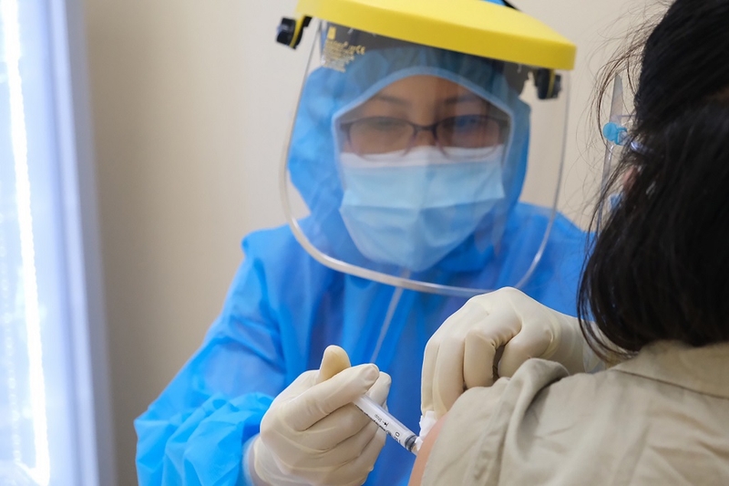 Trước khi tiêm vaccine Covid cần chuẩn bị gì và chế độ dinh dưỡng trước khi tiêm 1