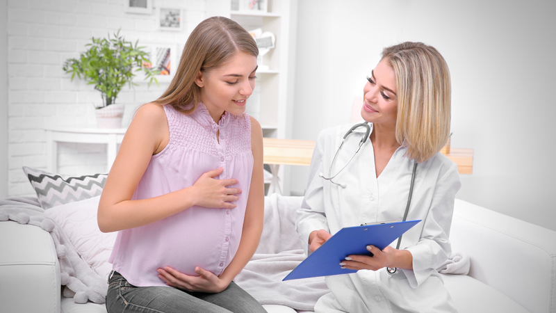 Mẹ bầu có tử cung đôi cần khám thai định kỳ để theo dõi sức khỏe bé