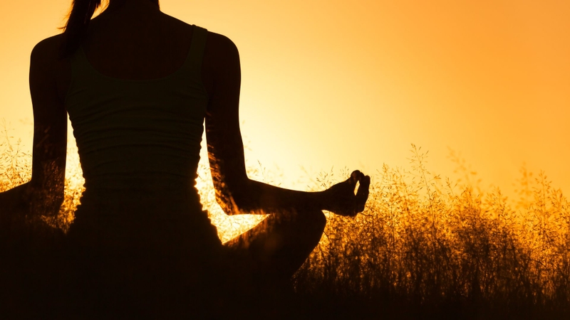 Tư thế kiết già, còn được biết đến với tên gọi liên hoa tọa