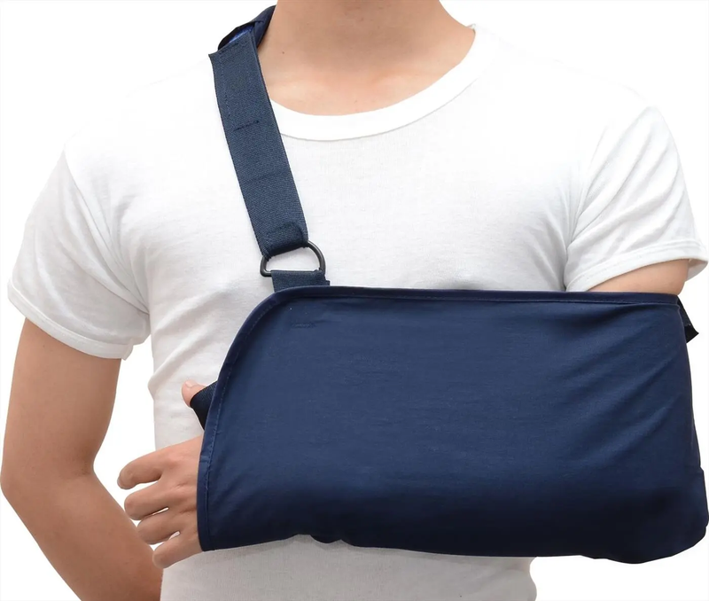 Tư thế ngủ khi bị gãy xương cẳng tay sao cho đúng?2