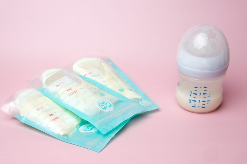 Cần chú ý rã đông sữa đúng cách trước khi hâm