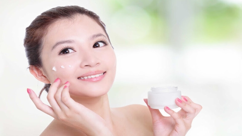 Tuổi dậy thì nên và không nên dùng sản phẩm chăm sóc da nào? 2