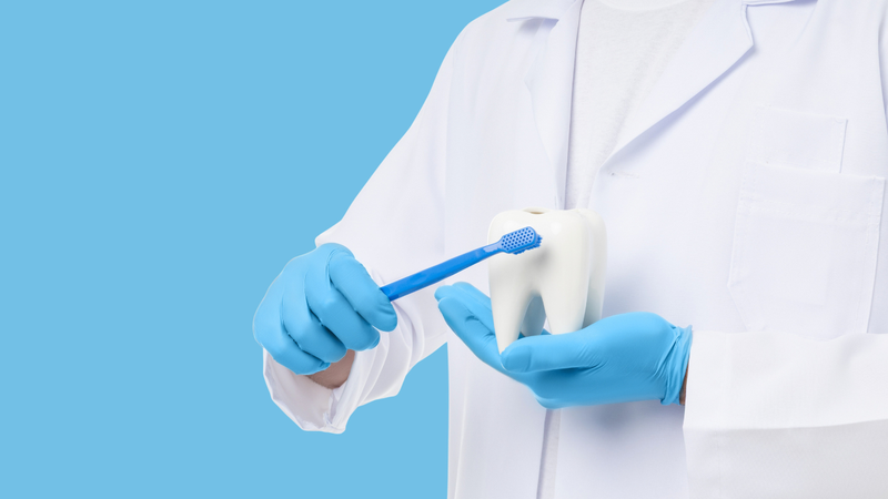 Chủ động thăm khám nha khoa khi tụt lợi tiến triển để kịp thời can thiệp