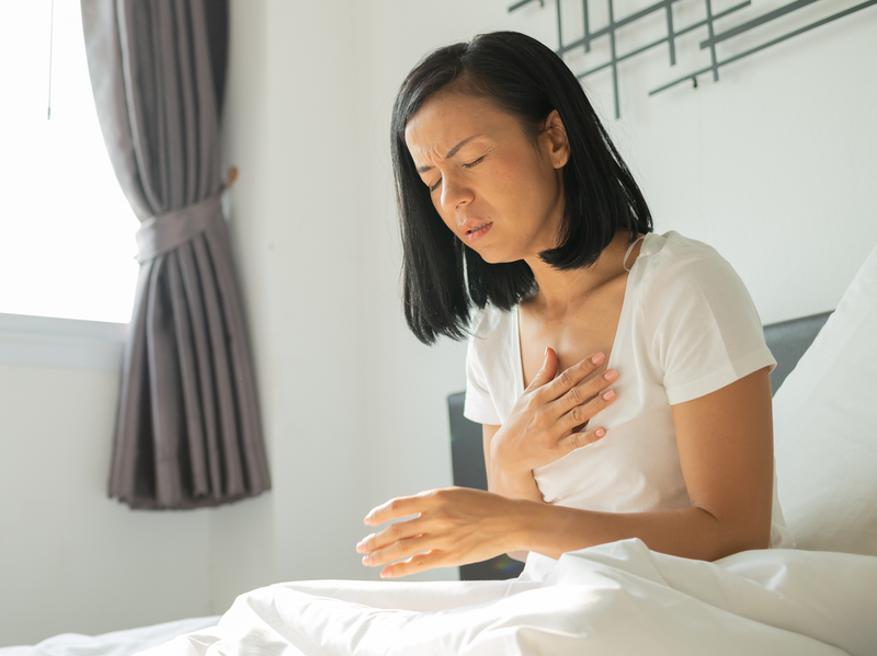 Tuyến giáp nằm ở đâu và nó đóng vai trò gì trong cơ thể? 3