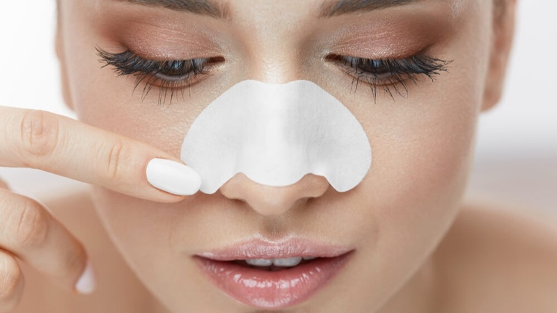 Ủ mụn đầu đen giúp vùng da mũi thêm mịn màng, hạn chế bít tắc lỗ chân lông