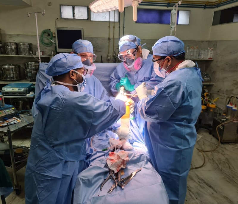 U sụn lấp đầy khớp háng có chữa được không? 6