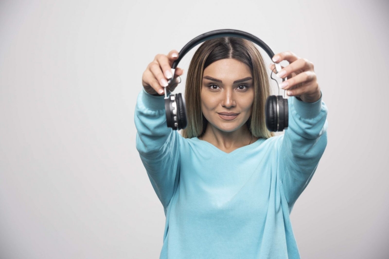 Ù tai khi nằm là bị làm sao? 5