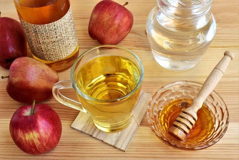 Ủ tóc trị gàu và dưỡng tóc bằng giấm táo