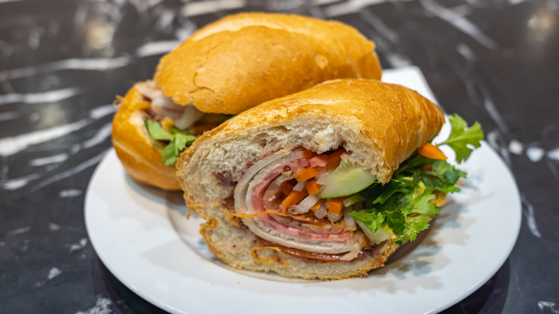 U tuyến giáp có ăn được bánh mì không là thắc mắc của nhiều người