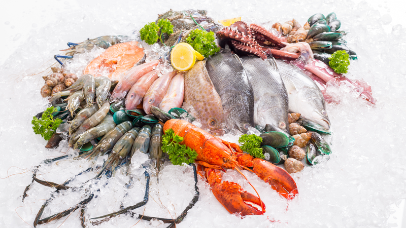 Người bị u tuyến giáp nên bổ sung các loại hải sản giàu omega-3