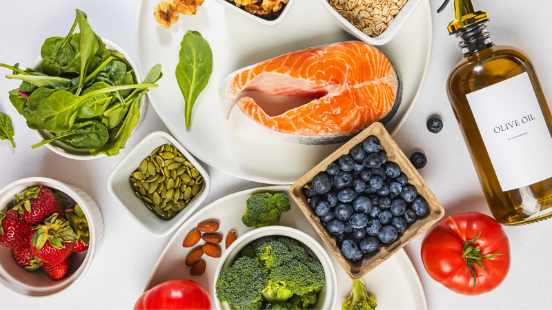 Xây dựng chế độ dinh dưỡng phù hợp với giai đoạn bệnh và thể trạng của bệnh nhân