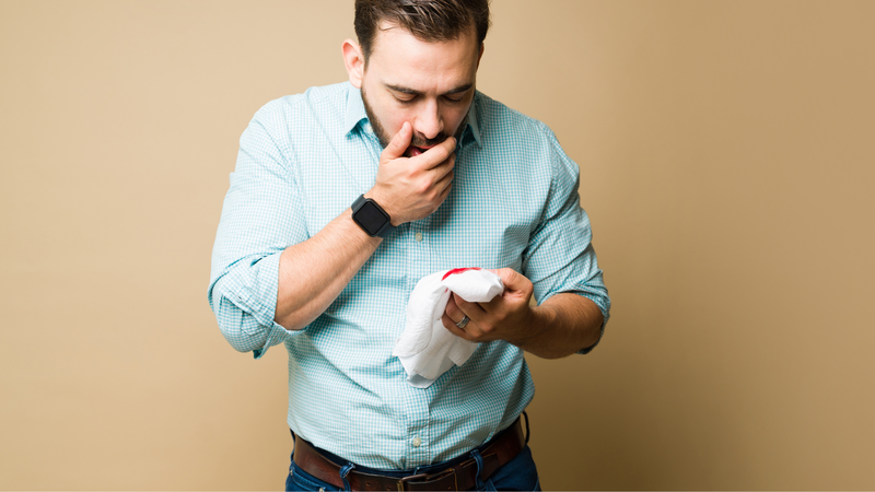 Ho ra máu là dấu hiệu cho thấy bệnh lý đang ở mức độ nghiêm trọng