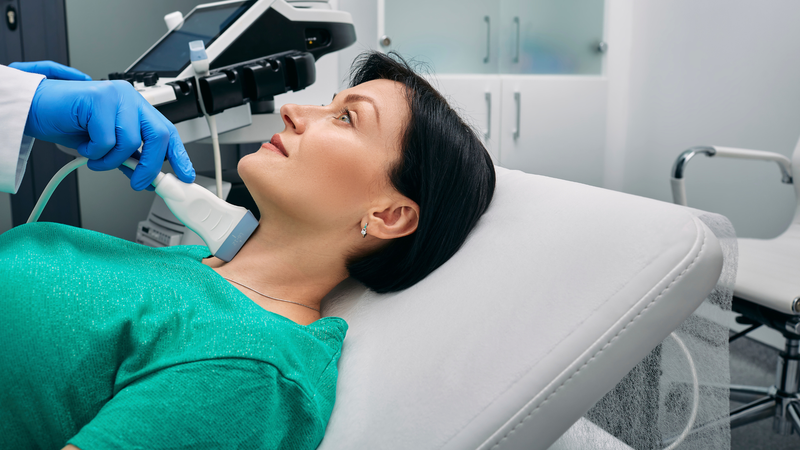 Ung thư tuyến giáp chữa được không? Hiểu rõ về bệnh lý và cách điều trị 4