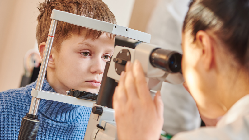 Ung thư võng mạc là gì? Nguyên nhân, biểu hiện và cách điều trị 3