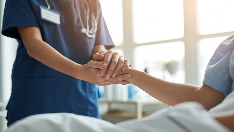 Ung thư xương giai đoạn cuối cần được chăm sóc toàn diện và theo dõi sát triệu chứng