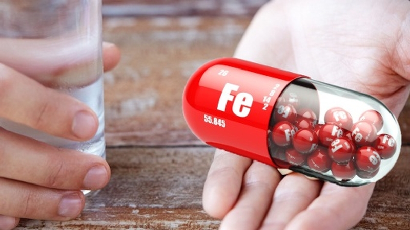 Uống bổ sung sắt đúng cách. Thời điểm nào uống sắt tốt nhất trong ngày? 1