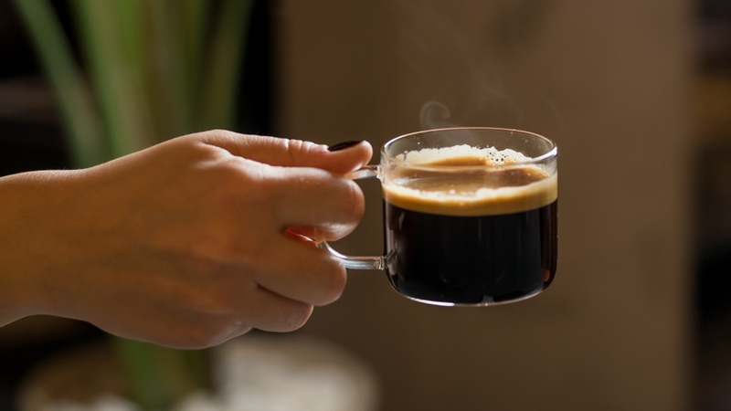 Uống cà phê buổi sáng có giúp giảm cân không? 1