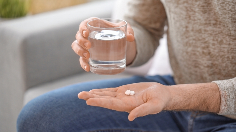 Uống canxi có nóng không là thắc mắc của nhiều người