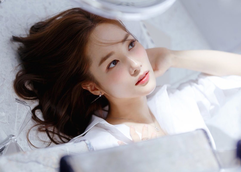 Uống dầu gấc giúp dưỡng da trắng sáng, mịn màng