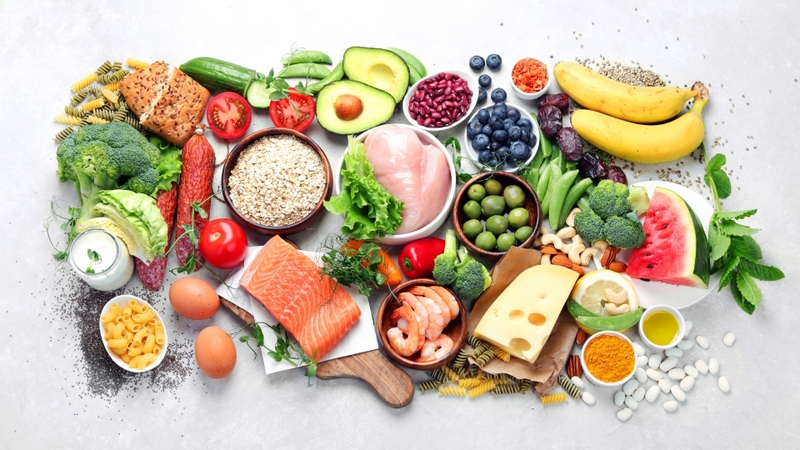 Hiệu quả giảm mỡ máu chỉ đạt tối ưu khi kết hợp với chế độ ăn ít chất béo bão hòa, tăng cường rau xanh