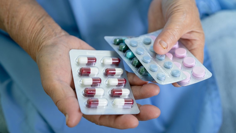 Một số kháng sinh dễ bị ảnh hưởng khi dùng cùng kẽm