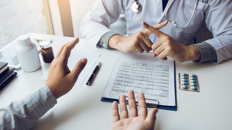 Tham khảo ý kiến bác sĩ trước khi bổ sung kẽm trong thời gian dùng kháng sinh