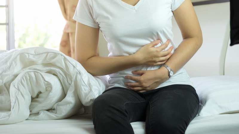 Không nên uống quá sát giờ ngủ để tránh đầy bụng, khó tiêu