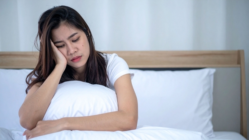 Uống quá nhiều matcha có thể gây mất ngủ và kích ứng dạ dày