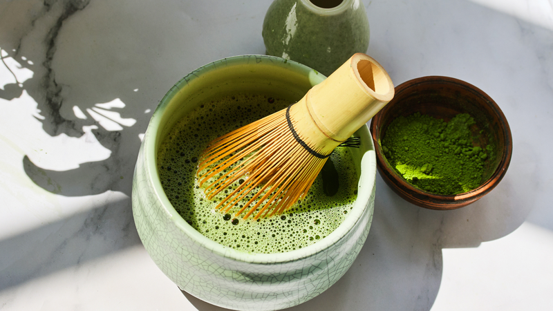 Uống matcha có rụng tóc không là thắc mắc chung của nhiều người