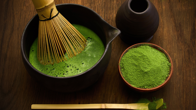 Ưu tiên dùng matcha nguyên chất thay vì các loại pha sẵn nhiều đường