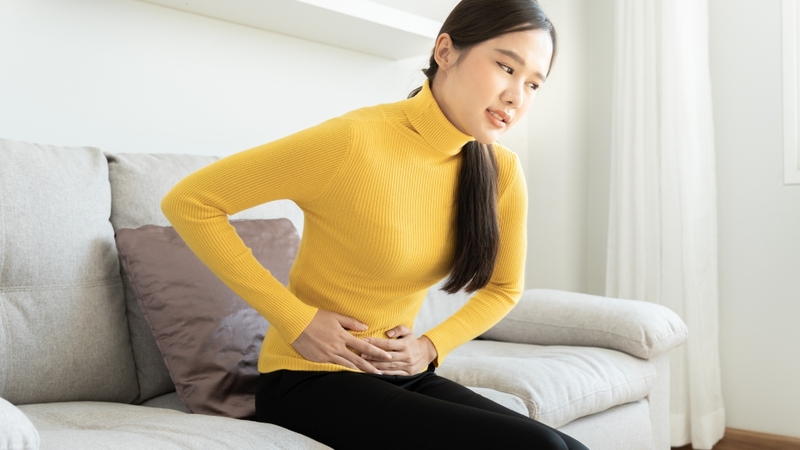 Người có cơ địa lạnh hoặc đang tiêu chảy không nên sử dụng nghệ tươi với nước dừa