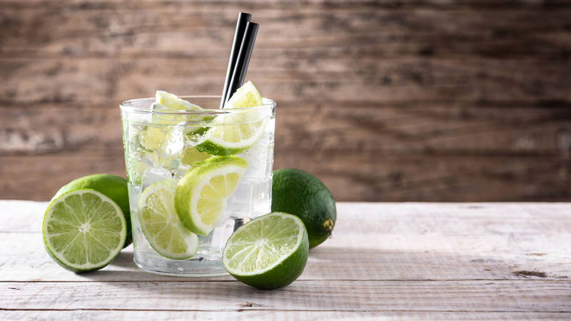 Hãy pha loãng nước cốt chanh, không uống nguyên chất