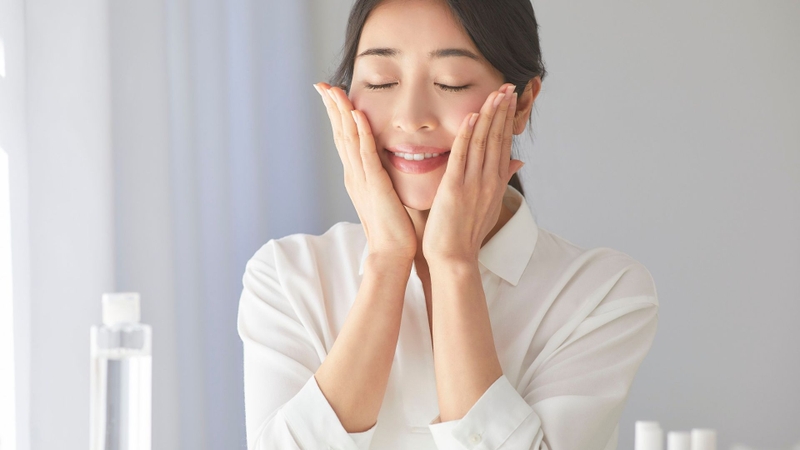 Uống nước đậu đen giúp làm chậm quá trình lão hóa và mang lại làn da sáng mịn