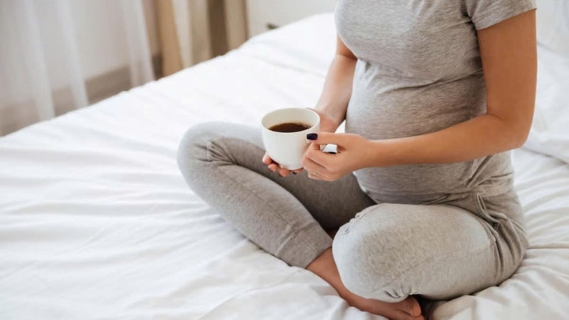 Bạn chỉ nên uống một lượng vừa phải nước đậu đen hàng ngày