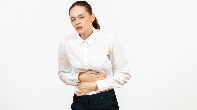 Uống nước dừa kết hợp rau ngót, đặc biệt là khi xay sống, có thể gây rối loạn tiêu hóa