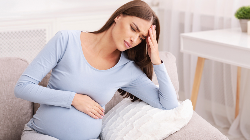 Nước ép dứa giúp hỗ trợ tiêu hóa hiệu quả cho mẹ bầu