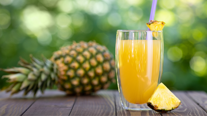 Hàm lượng vitamin C trong dứa giúp tăng cường hệ miễn dịch cho mẹ bầu